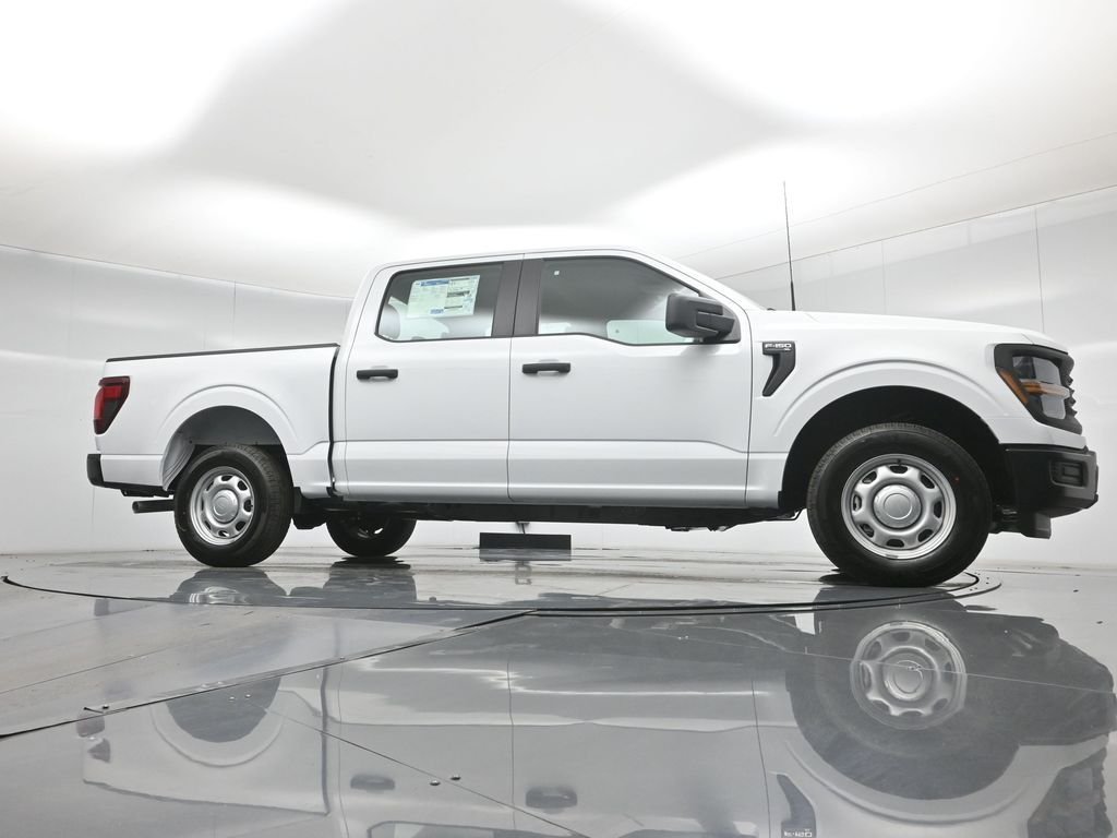 New 2026 Oxford White Ford XL image 3