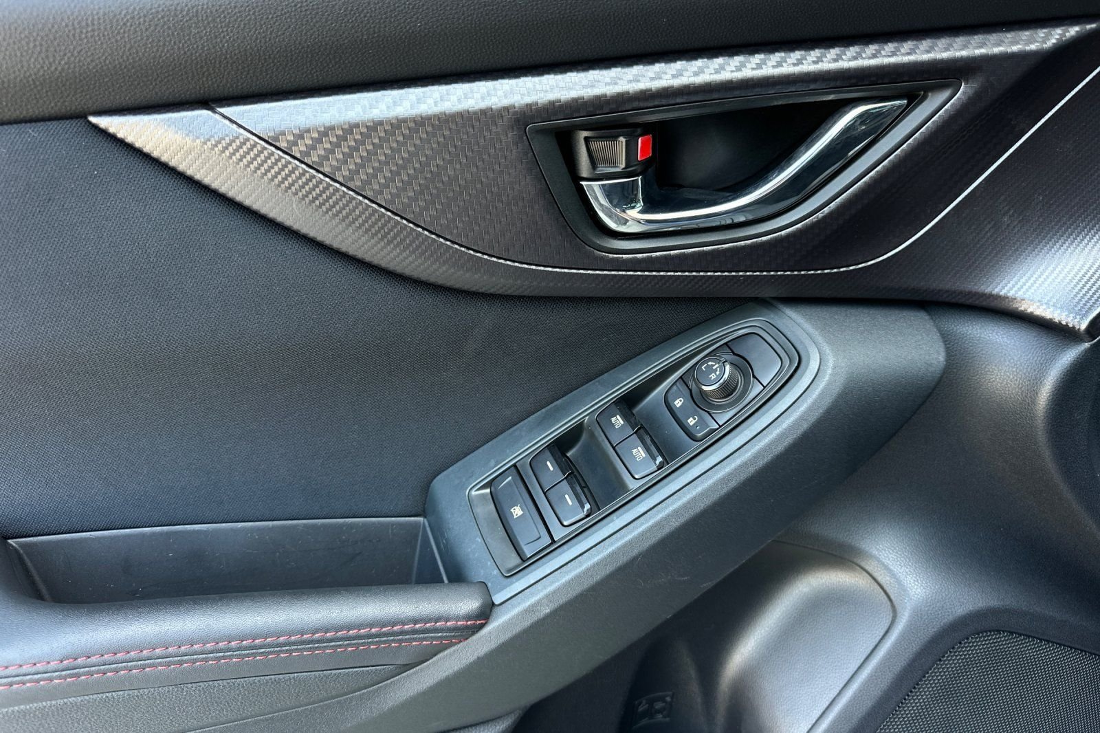 Used 2017 Lapis Blue Subaru 2.0i Sport image 10