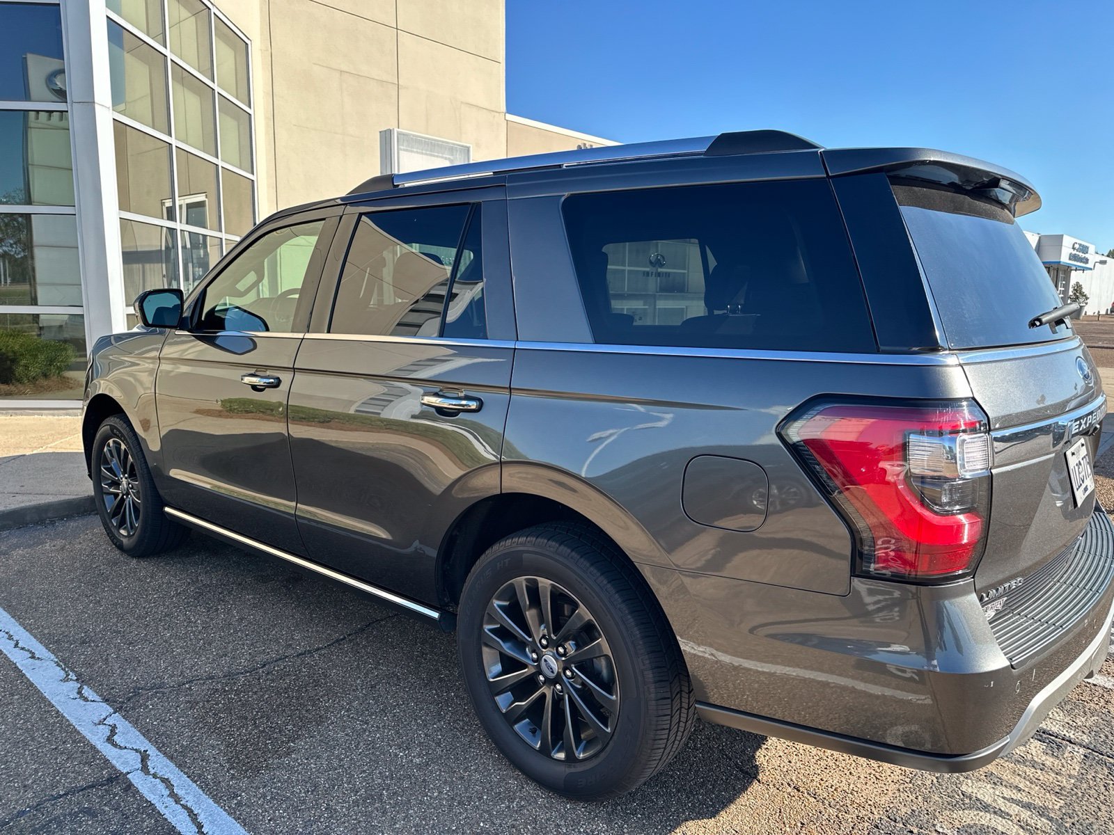 Used 2021 Gray Ford Limited image 7