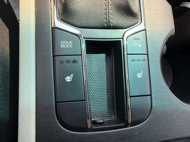 Used 2021 Snow White Pearl Kia EX image 30