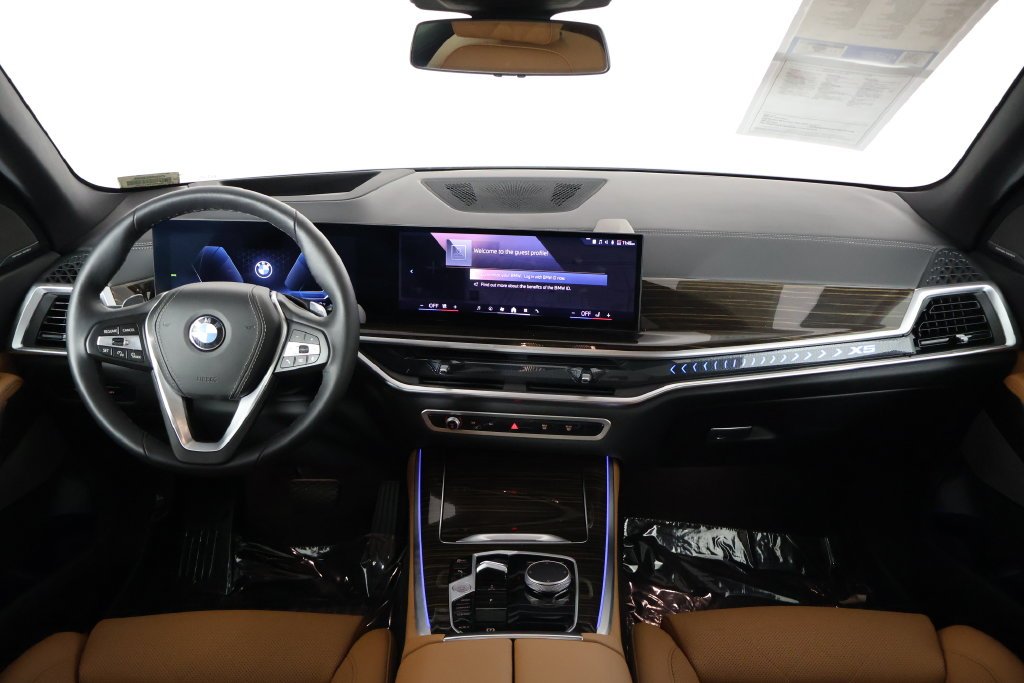 Certified Used 2026 Alpine White BMW sDrive40i image 8