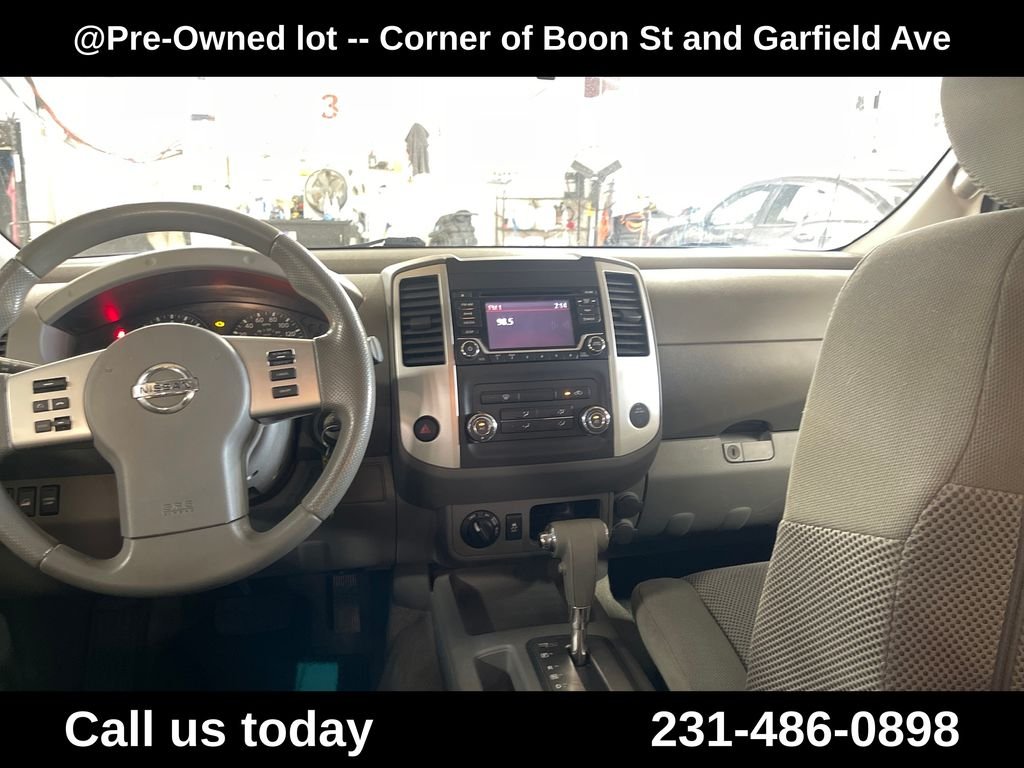 Used 2016 Brown Nissan SV image 18