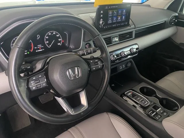 2025 Honda Pilot EX-L - Photo 21
