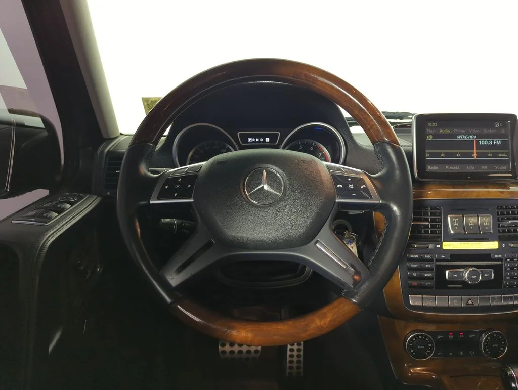 Used 2013  Mercedes-Benz G 550 image 16