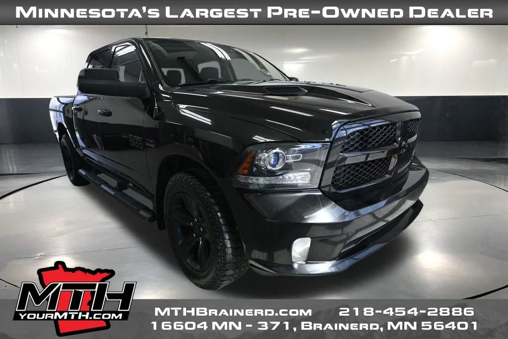 2017 RAM 1500 Night Edition Crew Cab 4x4 5'7" Box's photo