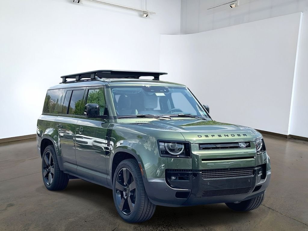 New 2026 Woolstone Green Land Rover S image 3