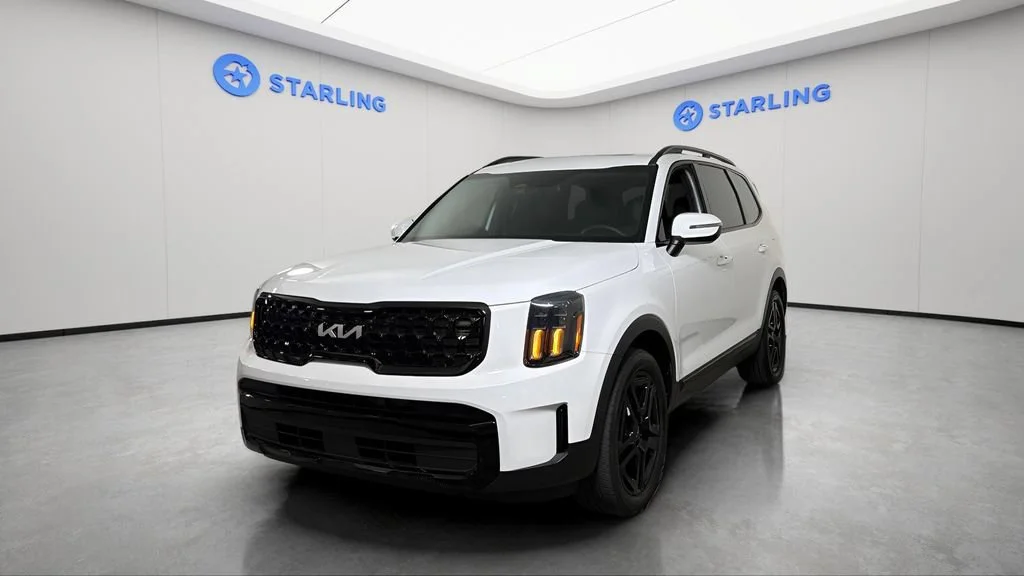 Used 2024 White Kia EX X-Line image 16