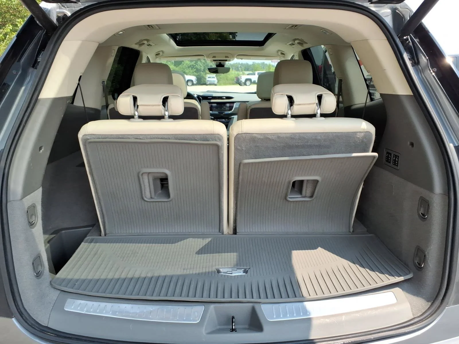 Used 2021 Satin Steel Metallic Cadillac Premium Luxury image 30