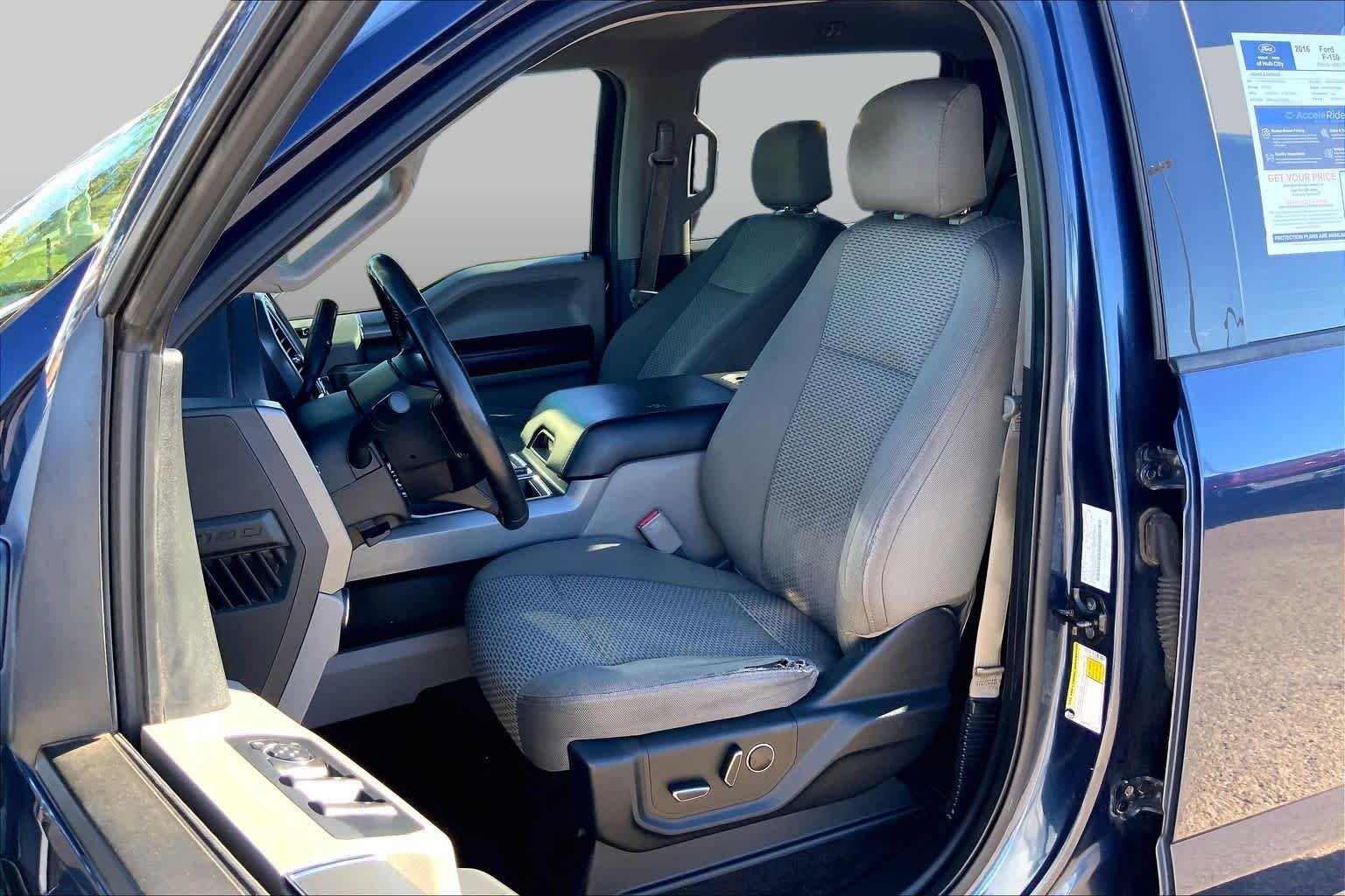 Used 2016 Blue Jeans Metallic Ford XLT image 7