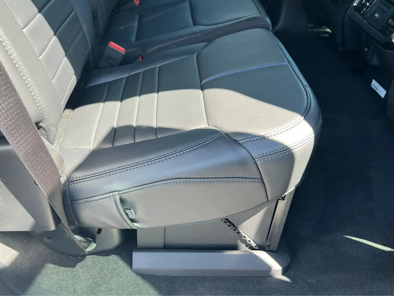 New 2026 Avalanche Ford F-450® Platinum® image 22