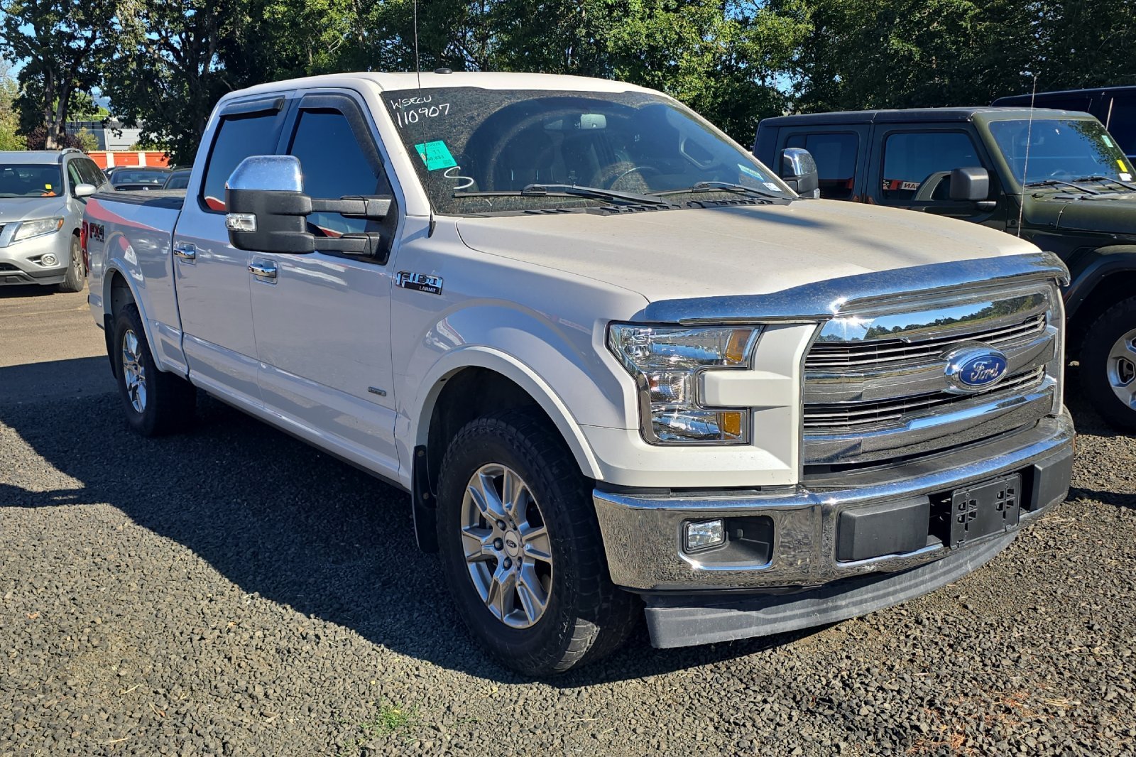 Used 2017 White Ford  image 2