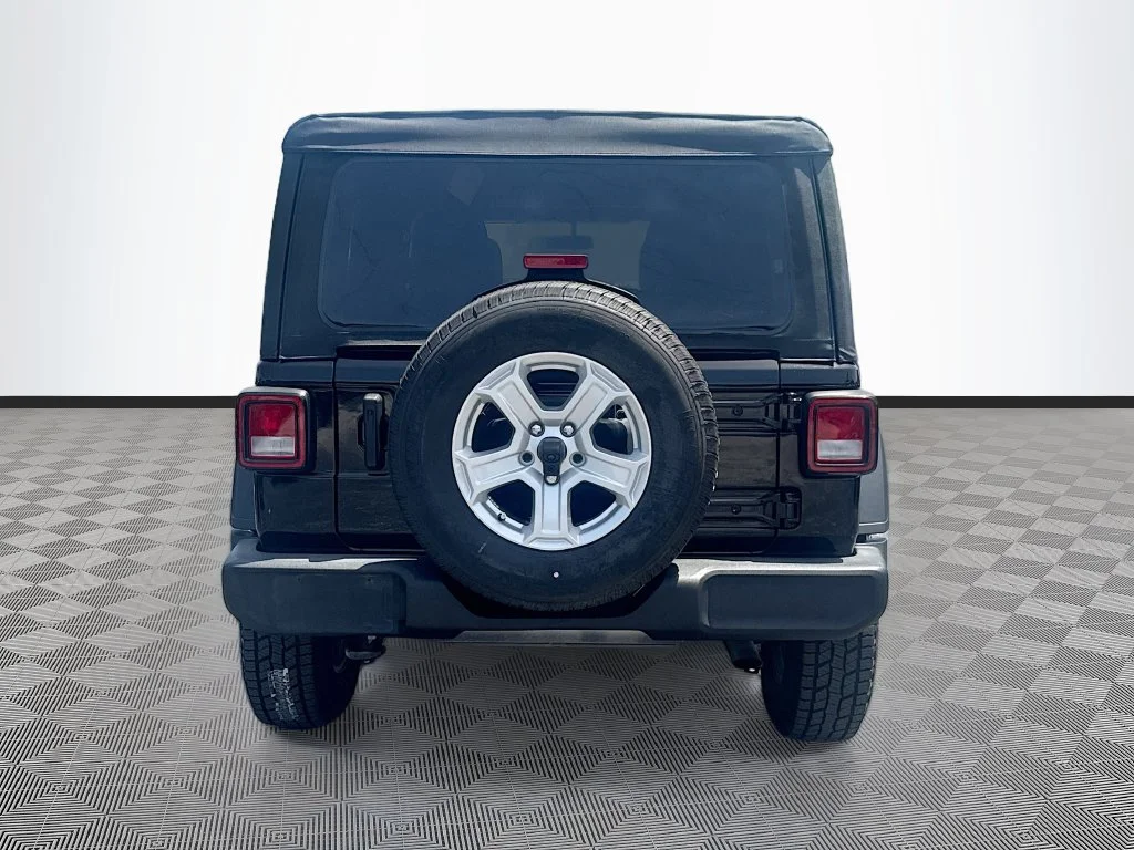Used 2022 Black Jeep Unlimited Sport S image 7