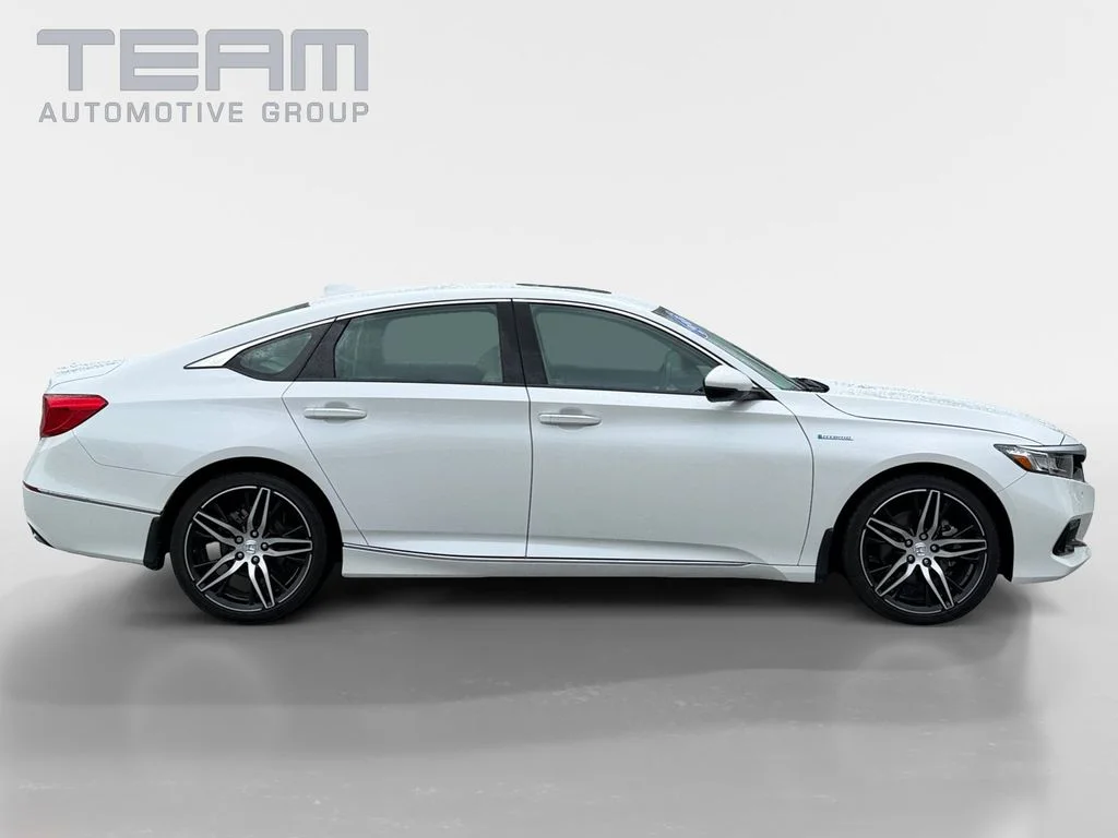 Used 2022 White Honda Touring image 8