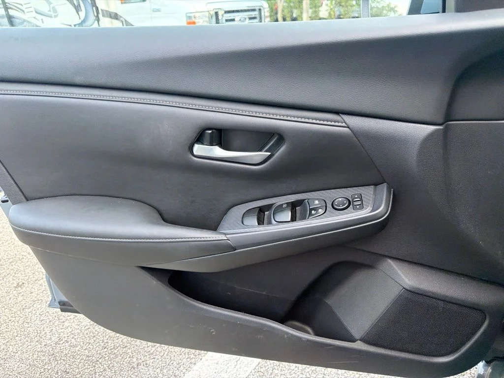 Used 2025 Gray Nissan SV image 11