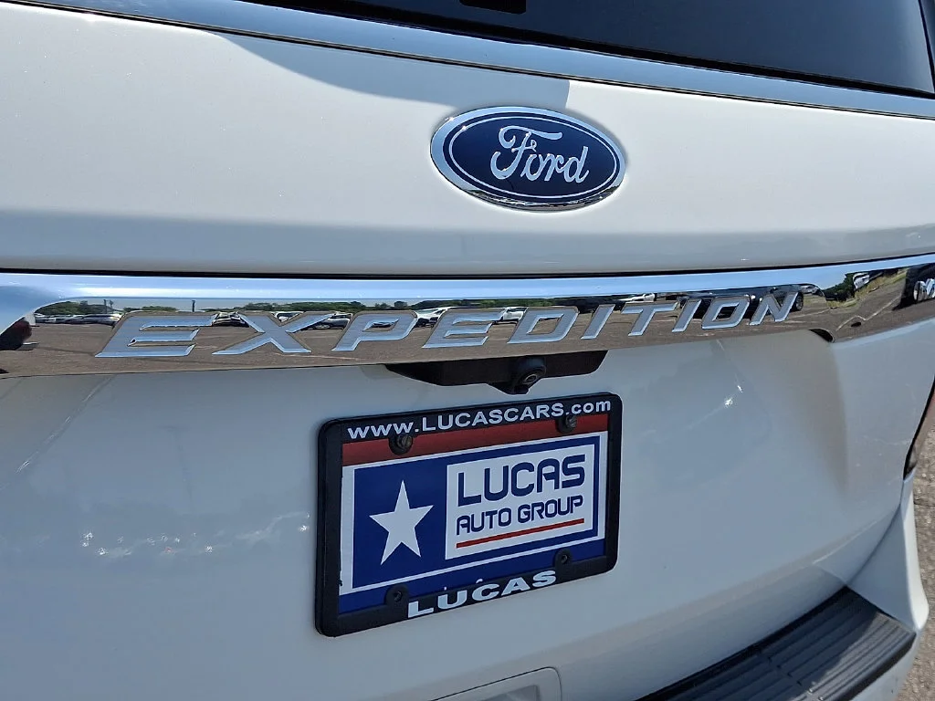 Used 2021 White Ford King Ranch MAX image 32