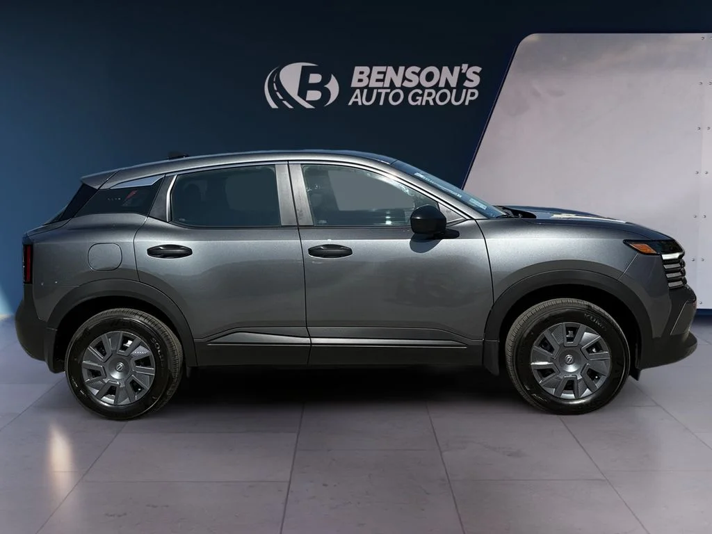 New 2027 Gray Nissan S image 6