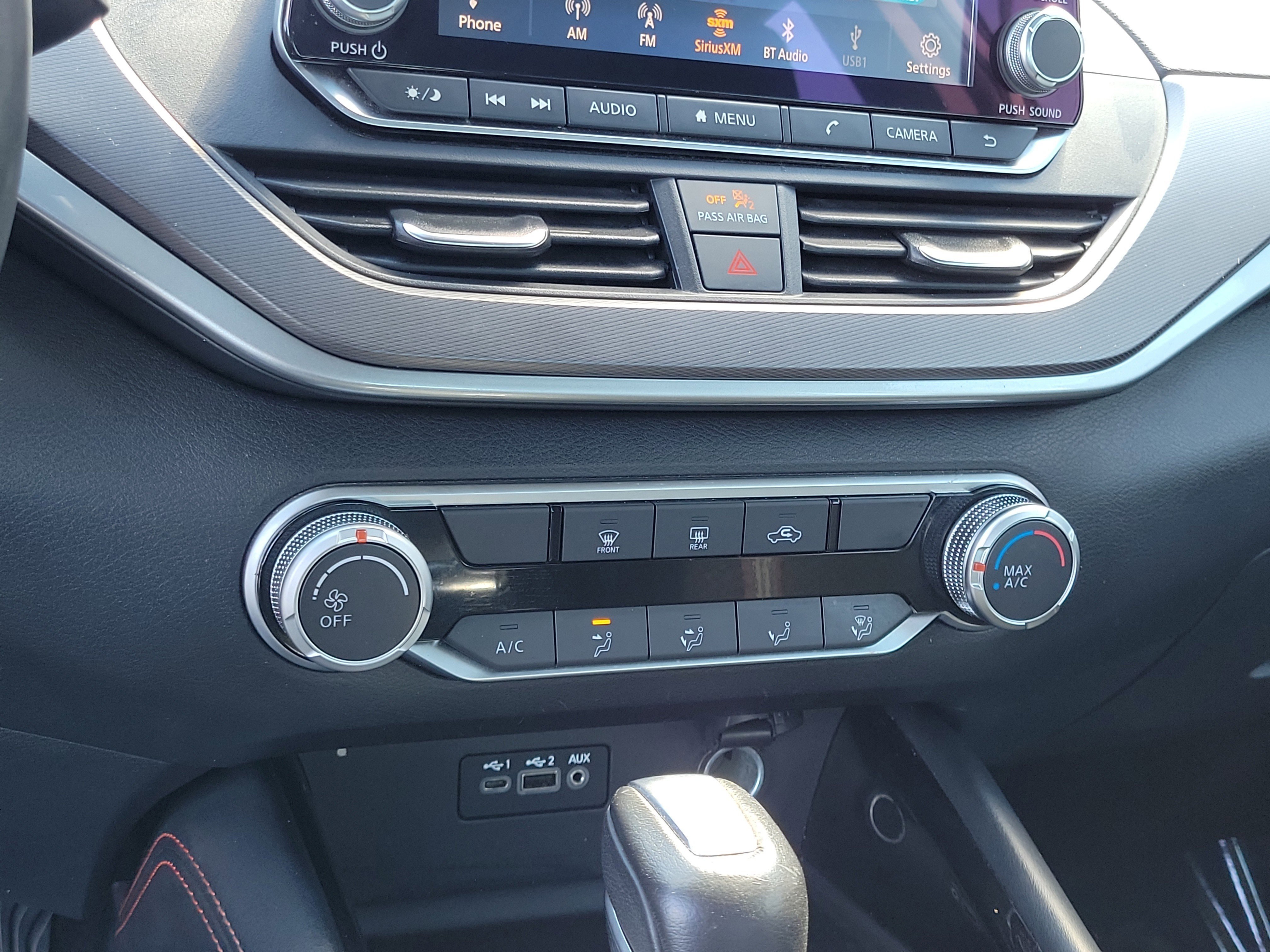 2025 Nissan Altima SR - Photo 27