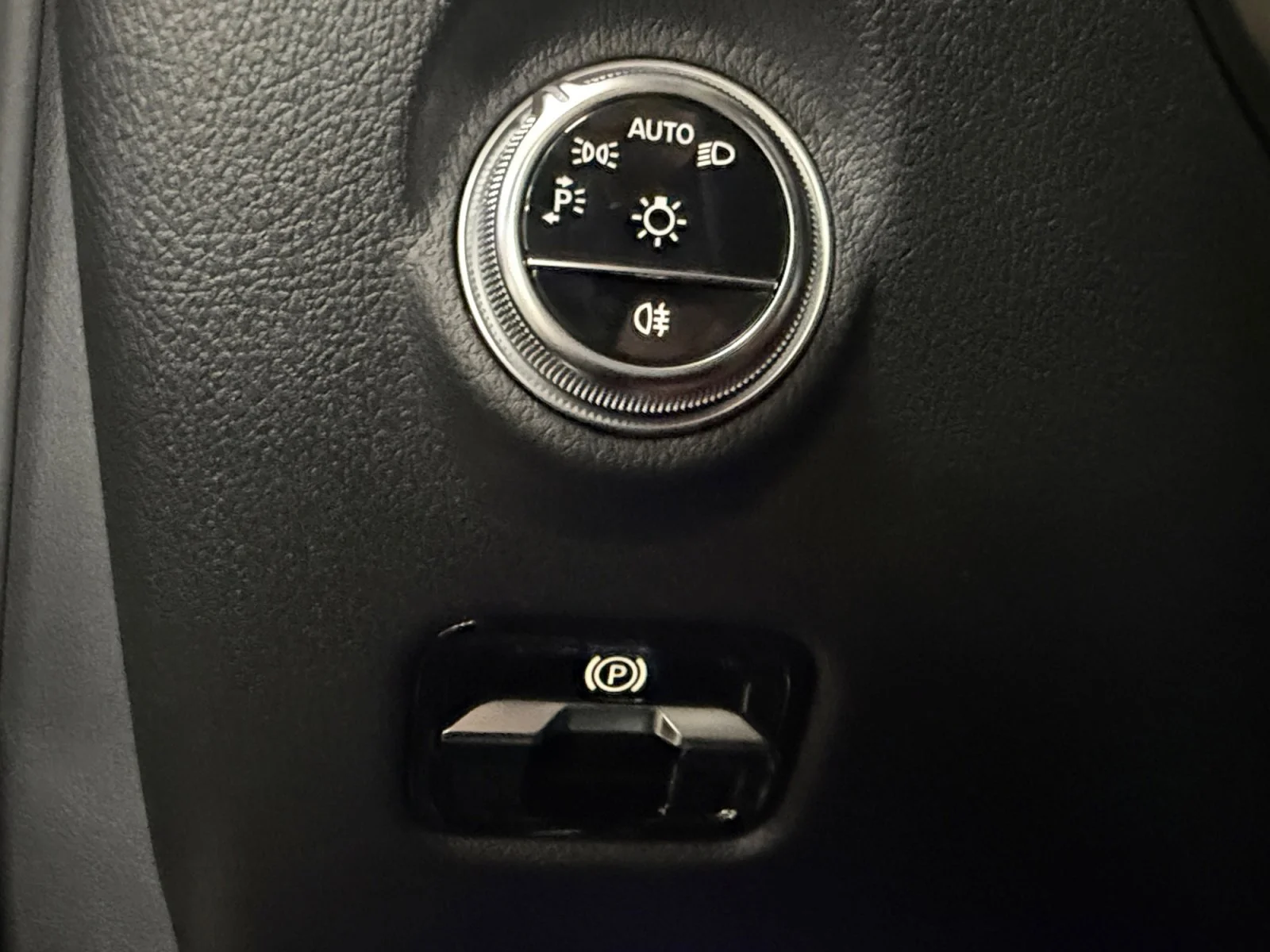 Certified Used 2024 Polar White Mercedes-Benz C 300 image 24