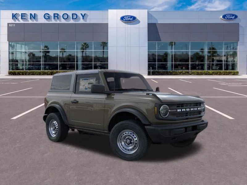 2026 Ford Bronco Base 4x4's photo
