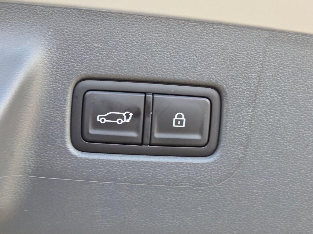 New 2026 Silver Hyundai SEL AWD image 13