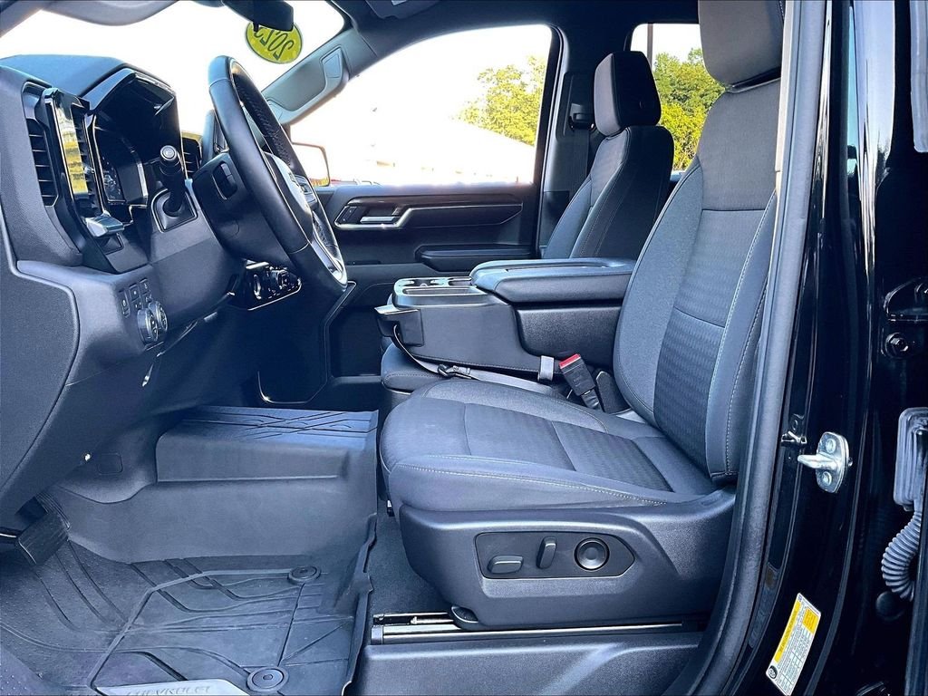 Used 2023 Black Chevrolet RST image 8