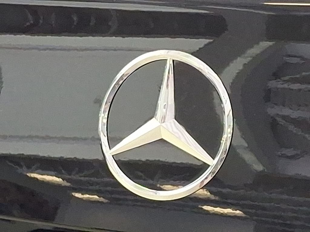 2025 Mercedes-Benz C-Class Sedan C 300 - Photo 30