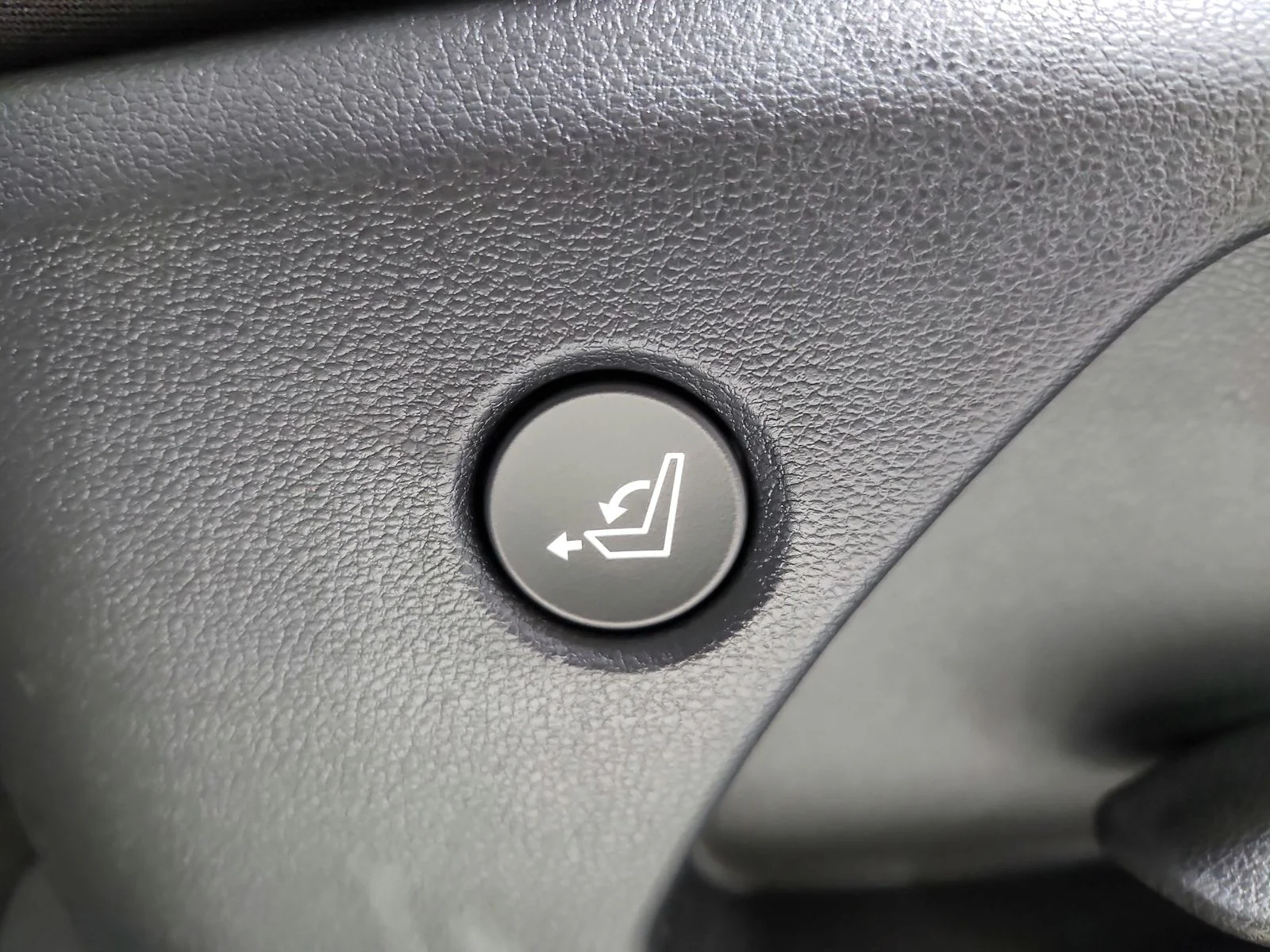 Used 2026 White Hyundai SEL image 39