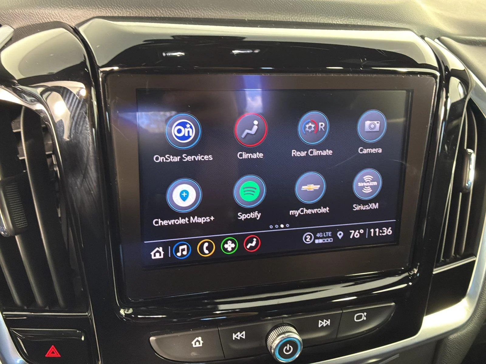 Used 2022 Northsky Blue Metallic Chevrolet LT Cloth image 31