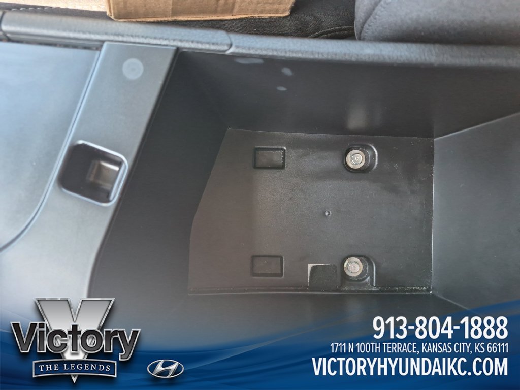 Certified Used 2025 Silver Hyundai SEL image 24