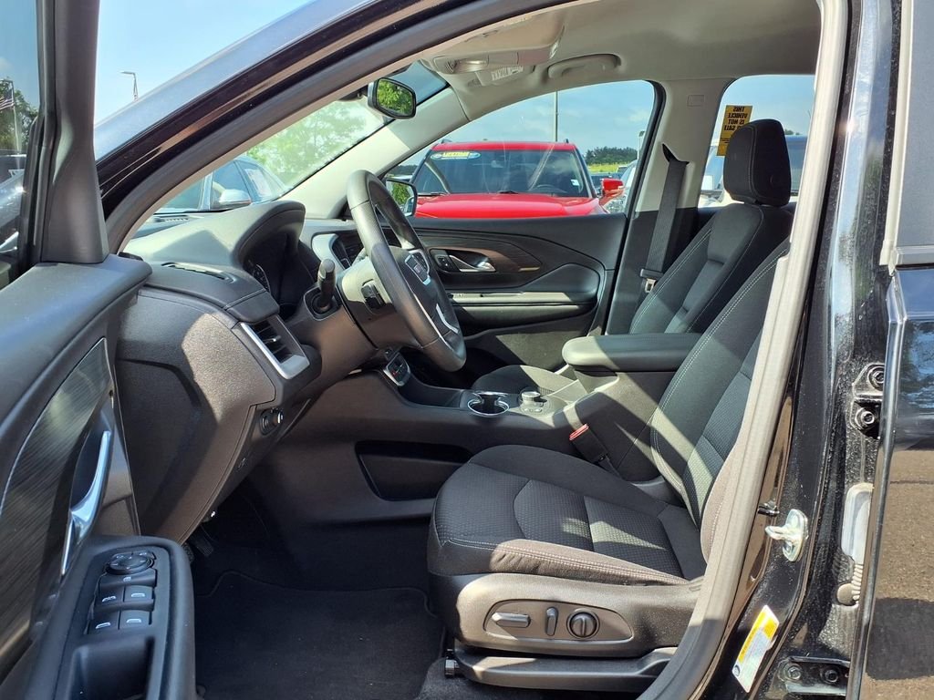 Used 2024 Black GMC SLE image 20