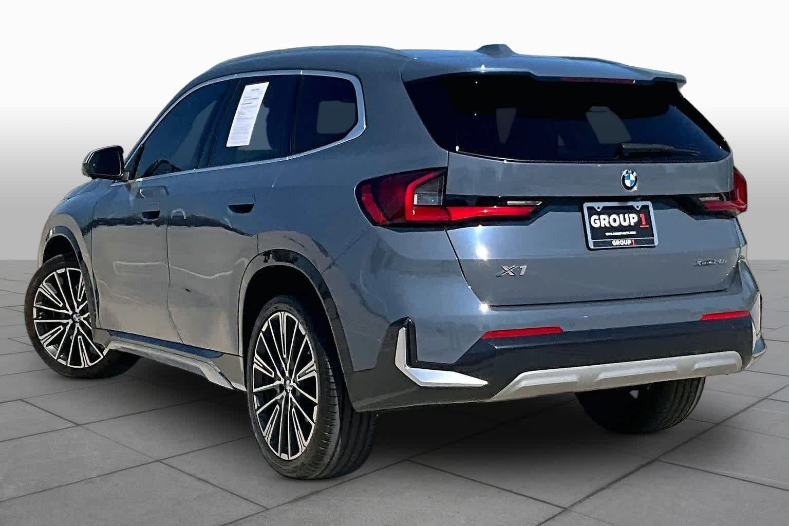Used 2024 Storm Bay Metallic BMW xDrive28i image 11