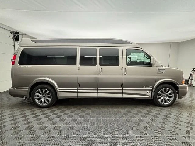 2026 GMC Savana Cargo Work Van - Photo 6