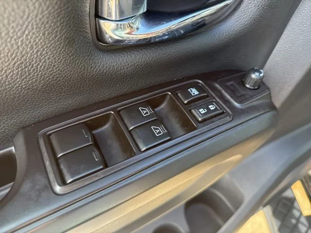 Used 2019 Magnetic Black Nissan SL image 13