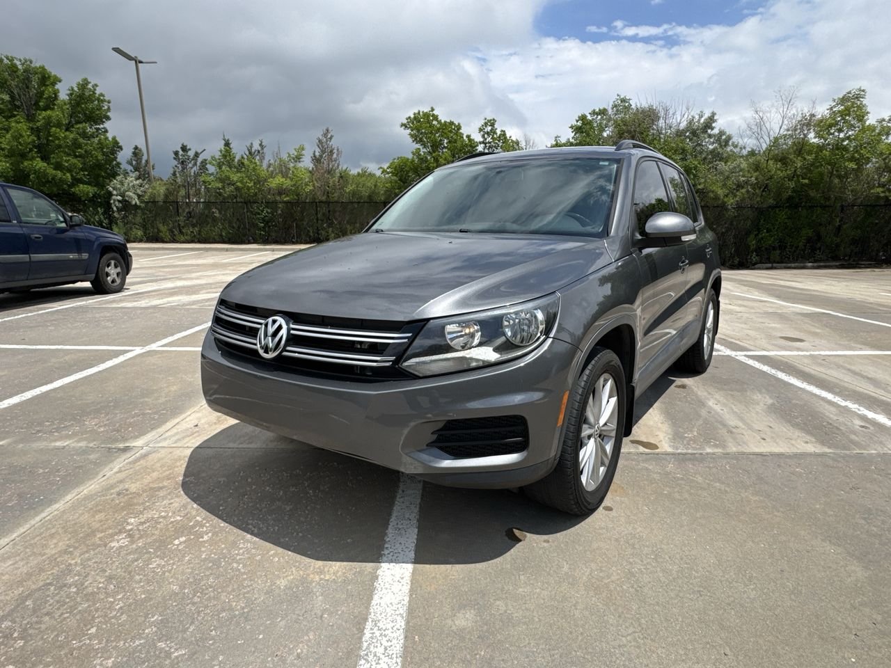 2018 Volkswagen Tiguan Limited Base
