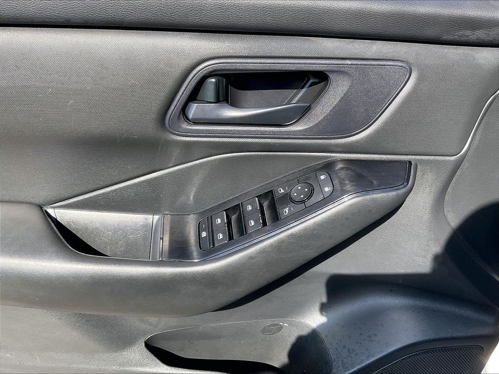 Used 2024 Brilliant Silver Metallic Nissan S image 34