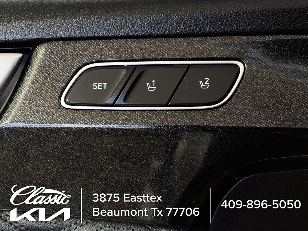 Used 2020 White Hyundai Limited image 20