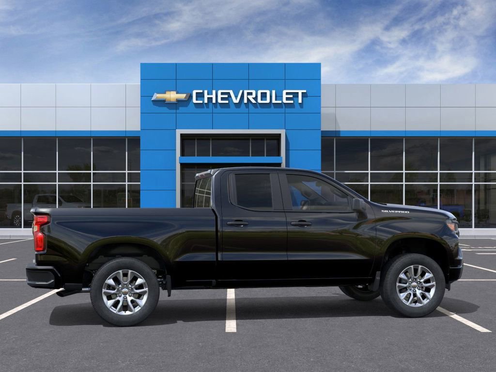 New 2026 Chevrolet Silverado 1500 Custom 4D Extended Cab