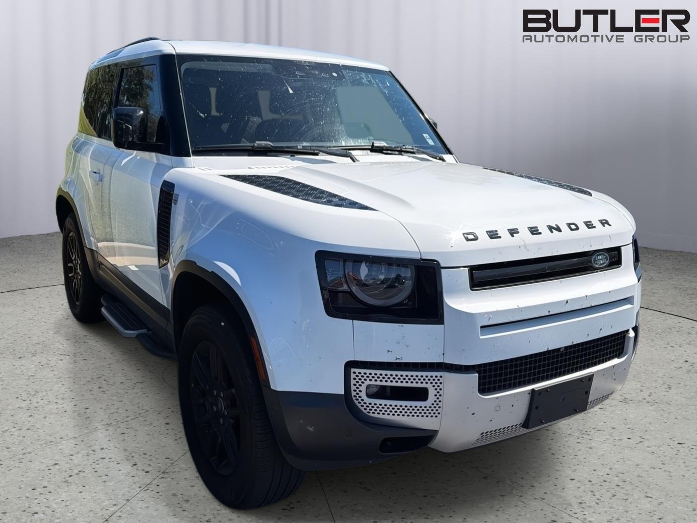Used 2023 Fuji White Land Rover SE image 5