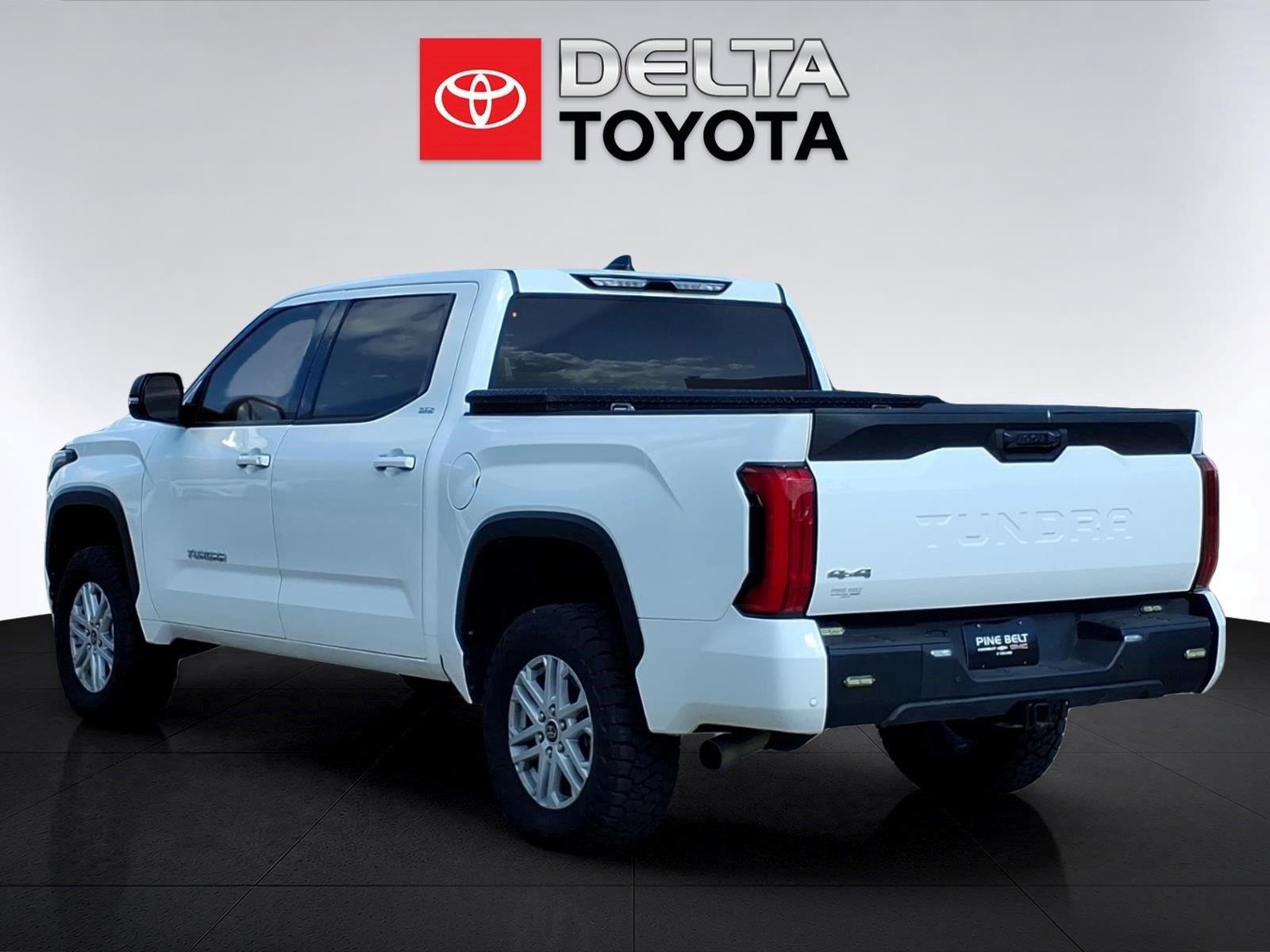 Used 2023 Ice Cap Toyota SR5 image 3