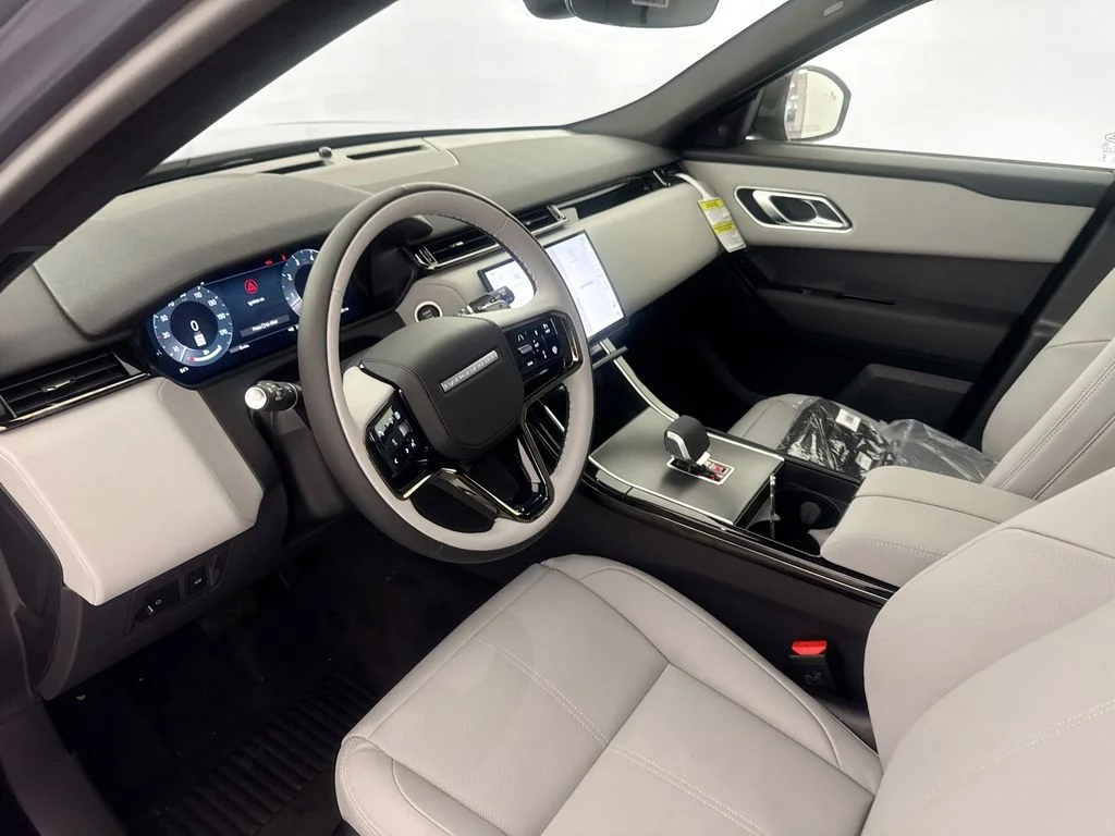 New 2026 Zadar Grey Land Rover S image 9