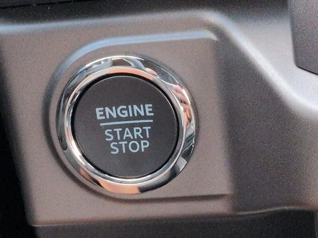 New 2026 Marsh Gray Ford XLT image 28