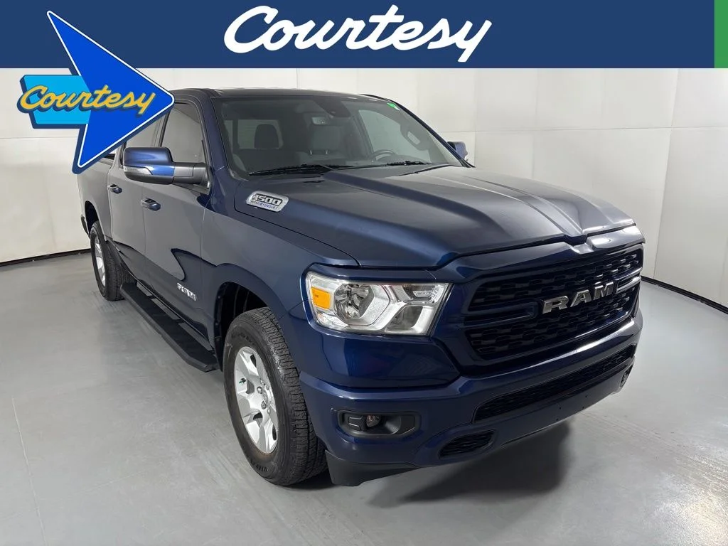 2023 RAM 1500 Big Horn/Lone Star 4x4 Crew Cab 5'7's photo