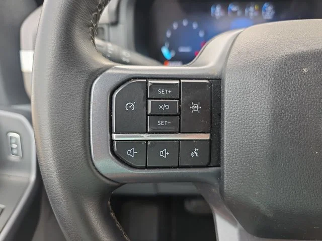 Used 2025 Black Ford XLT image 19