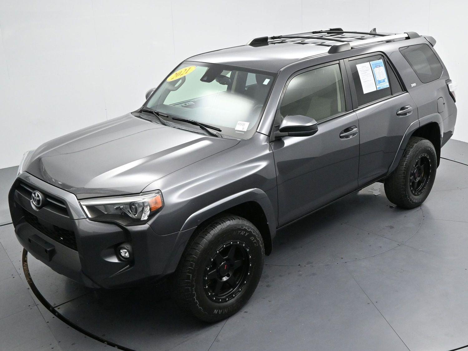 Used 2021 Magnetic Gray Metallic Toyota SR5 image 41