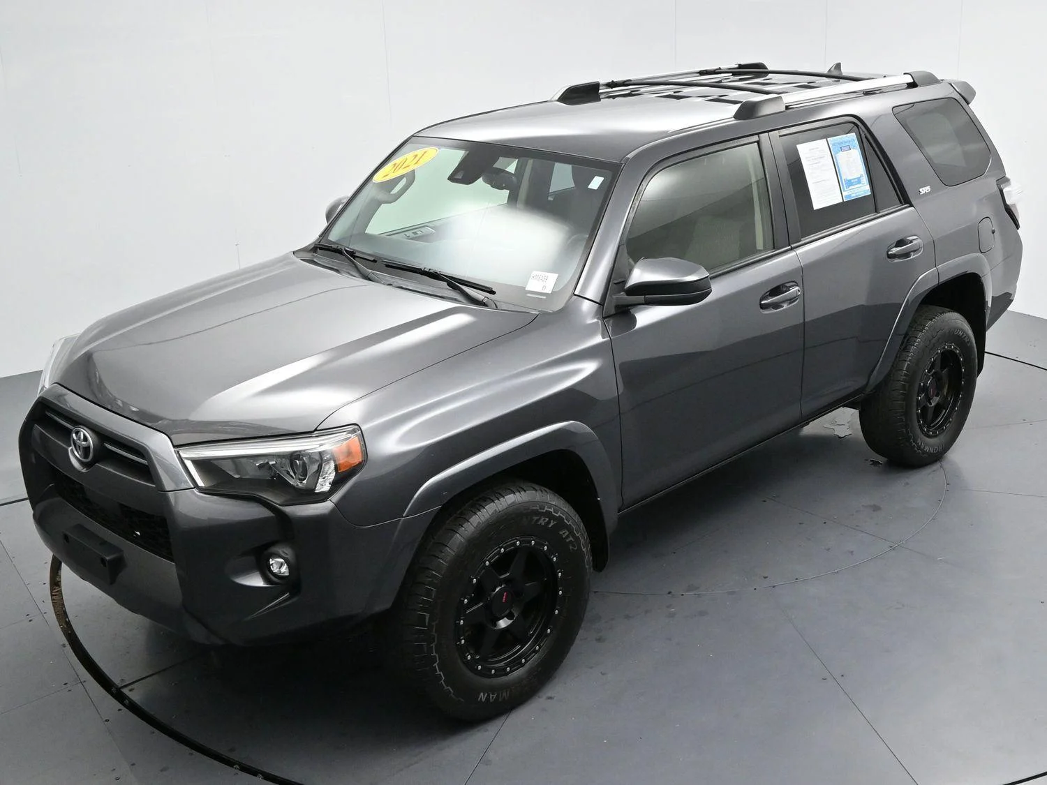 Used 2021 Magnetic Gray Metallic Toyota SR5 image 41
