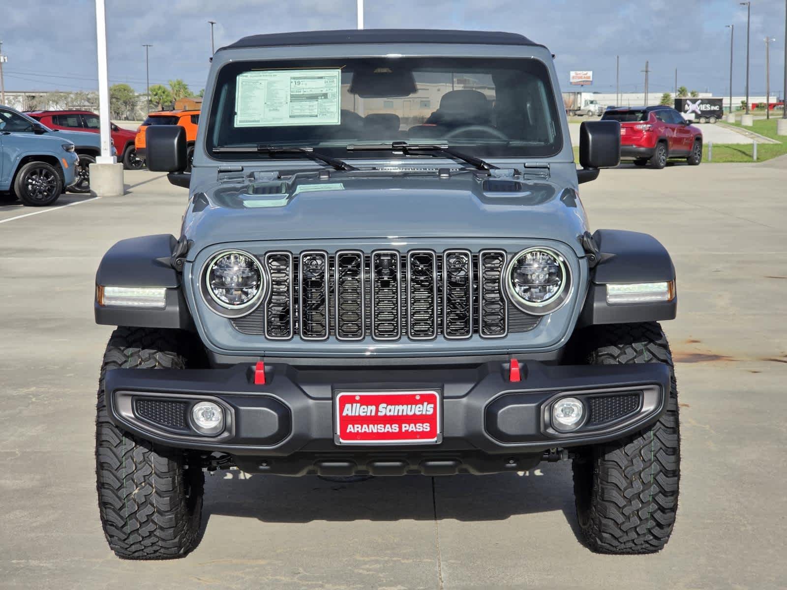 New 2026 Anvil Clear-Coat Exterior Paint Jeep Rubicon image 8