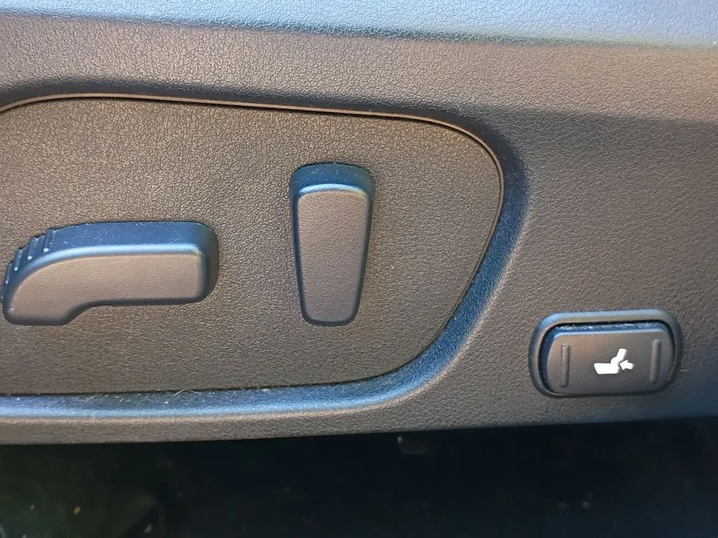 Used 2017 Quartz Blue Pearl Subaru 2.5i Premium image 14