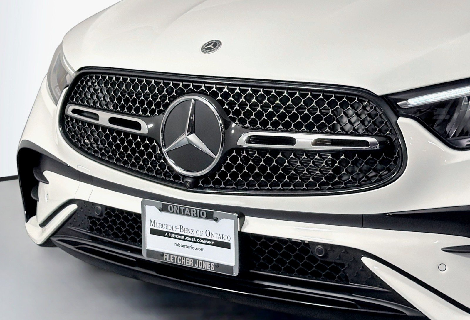 New 2027 Polar White Mercedes-Benz GLC 300 SUV image 12