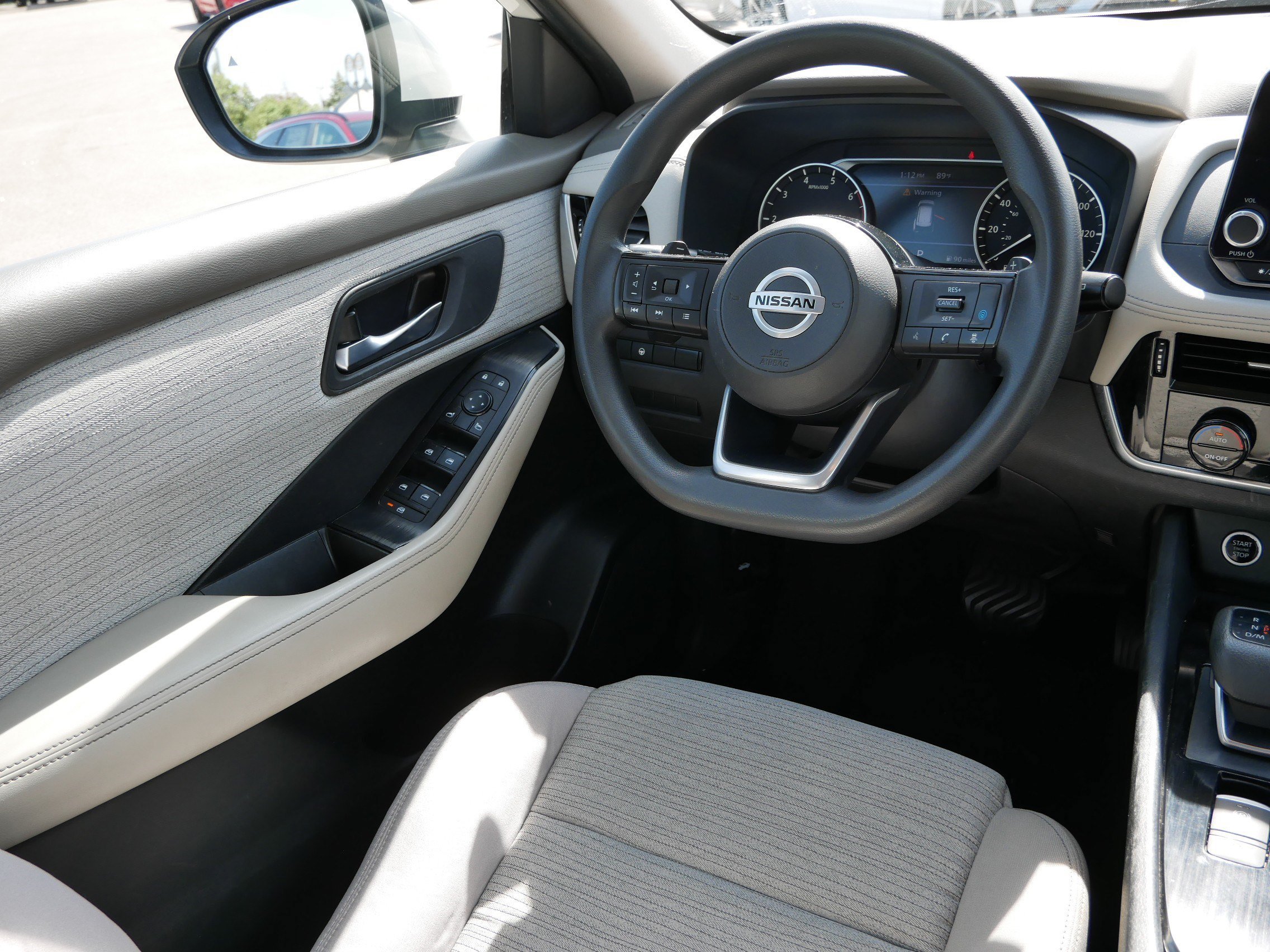 2021 Nissan Rogue SV - Photo 9