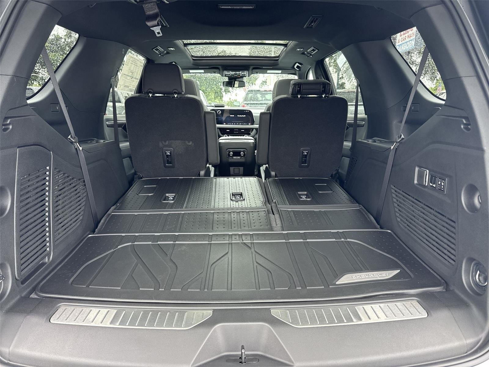 2026 Chevrolet Tahoe Premier - Photo 32
